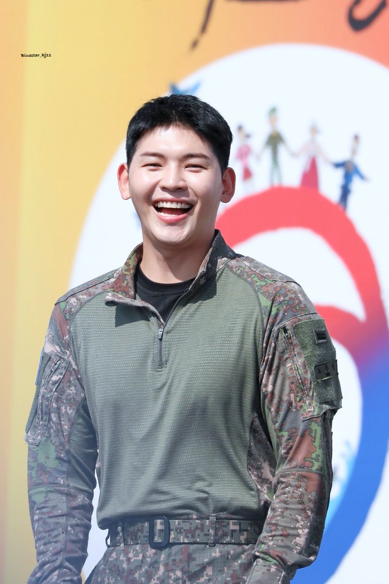 Bluestar_kj11's tweet image. 231010   2023지상군페스티벌

귀여워💛

#노수일 #쿤 #KUHN #盧秀一 #UP10TION
#업텐션