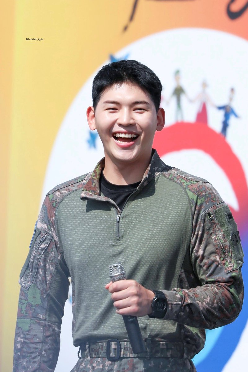 Bluestar_kj11's tweet image. 231010   2023지상군페스티벌

귀여워💛

#노수일 #쿤 #KUHN #盧秀一 #UP10TION
#업텐션