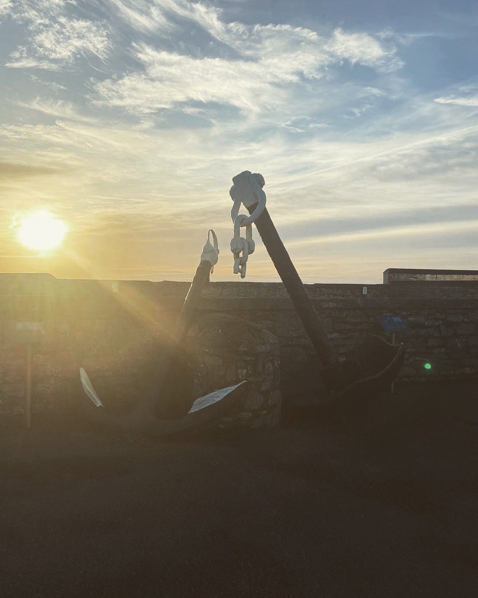 SUNRISE… 
What a beautiful calm, crisp morning. The weekend forecast is looking excellent too 🙌
We have the scones in the oven and the coffee machine on ☕️ 😊
Looking forward to welcoming all of our visitors today 🌊💛 

#Wexford #Ireland #visitwexford #keepdiscovering