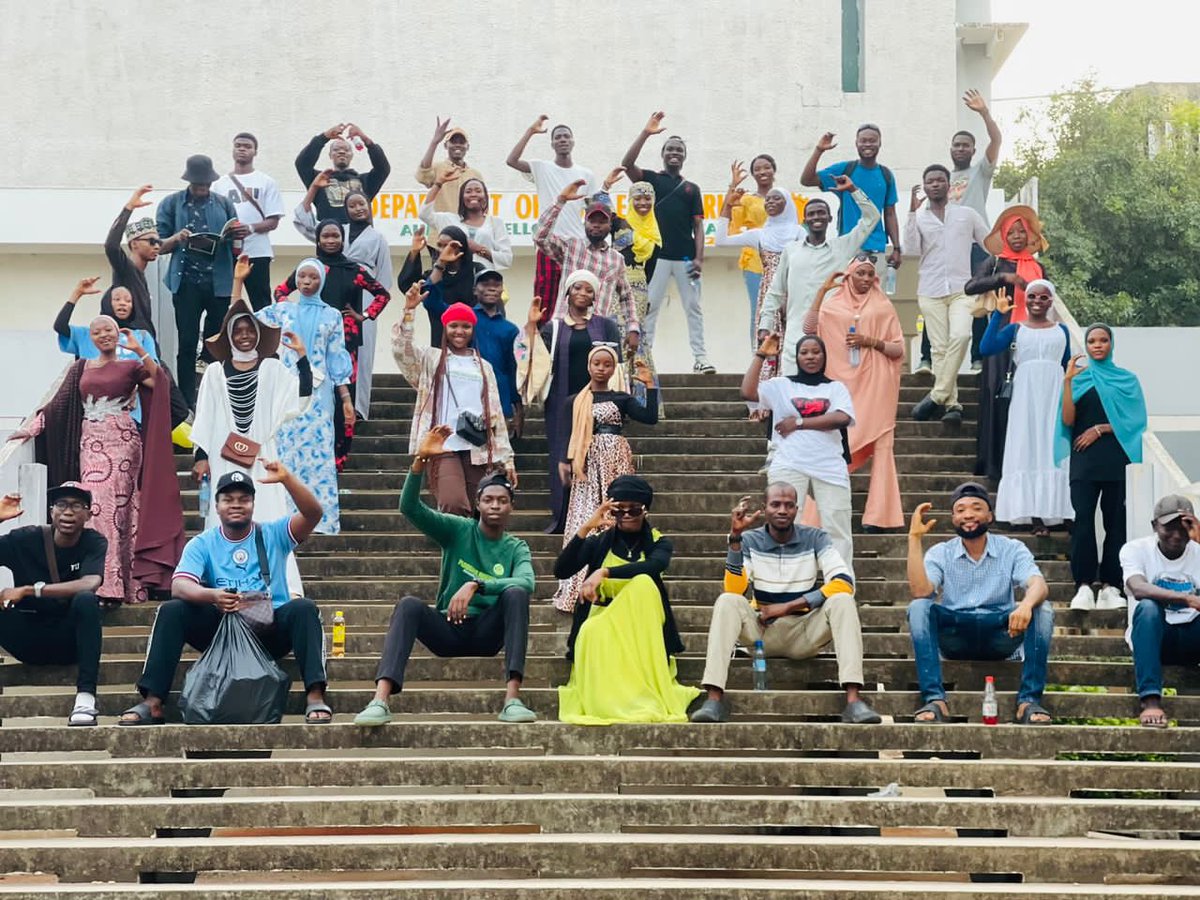 abuploggas's tweet photo. A day filled with eco-love and memories! 💚

We gathered, reminisced, caught fun, and bid farewell to our amazing graduating members and outgoing excos. 🎉 

#PloggingNigeria
#PloggingClubABU https://t.co/cbQg3dZClg