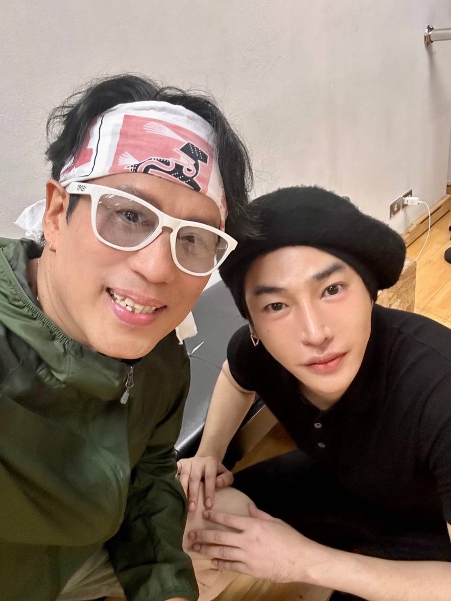 PeckPalitOfficial tweet media