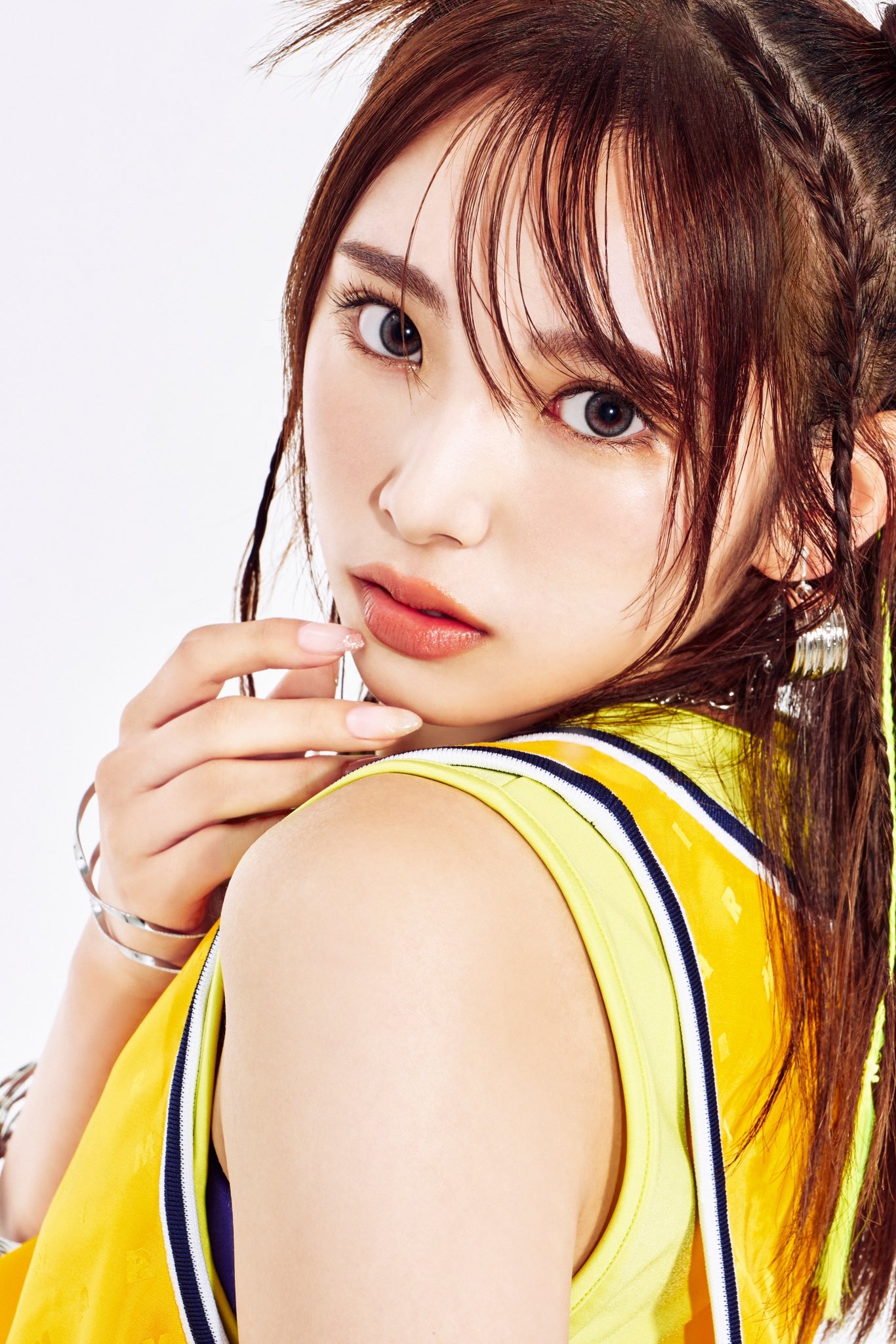 F8O_nMCaAAAw2xf?format=jpg&name=large