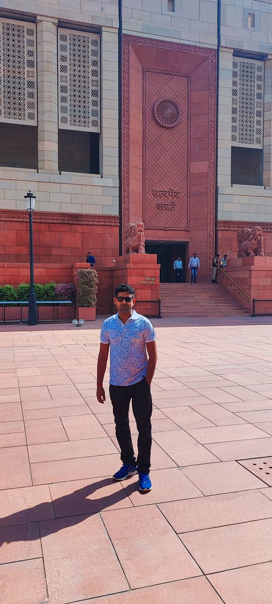 NandanRajput5's tweet photo. #newpost #new #NewProject #ParliamentSession #ParliamentSpecialSession #parliamentelection2024 #NewParliment https://t.co/ROVBvSrluW