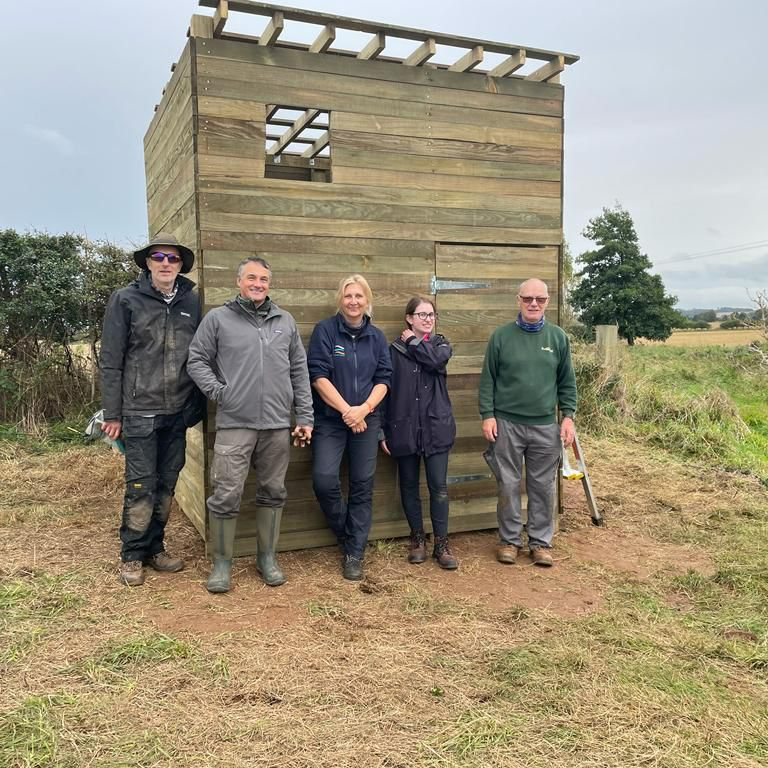 coast_care's tweet photo. A group of volunteers and some of the AONB team recently cracked on and built a Barn Owl box, outstanding work! These boxes provide valuable nesting environments, here's hoping we get some residents in this one!

#conservation #barnowls #aonb #volunteersmakeadifference #volunteer https://t.co/maGHEwfpvi
