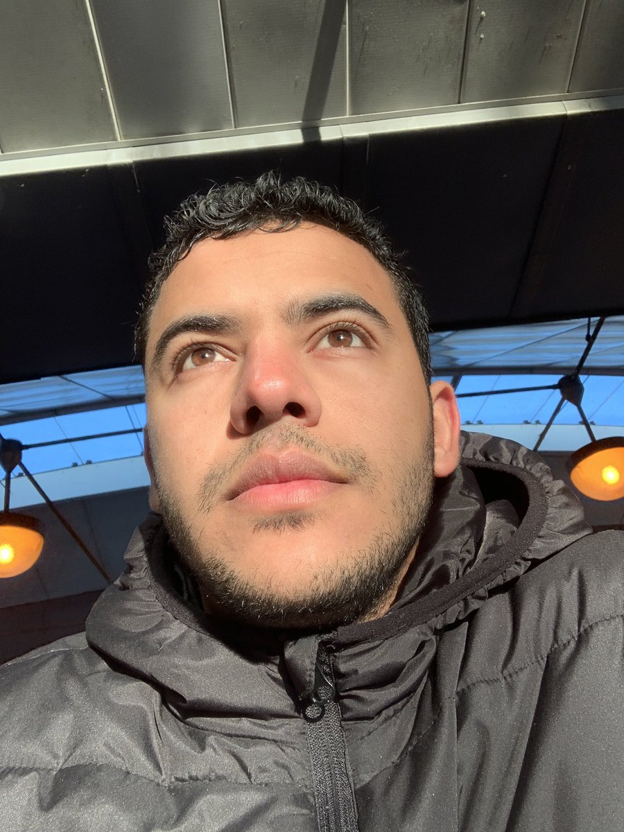101_7562's tweet photo. لما اكون بتعب من درجة حراره ١٨ والاقيها وصلت ٥ 😩😤😩 https://t.co/PXzoV8iV4j