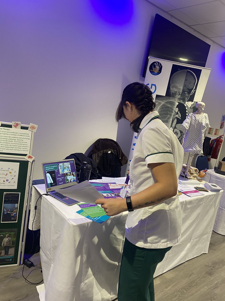 What a great day talking about and representing #OccupationalTherapy and promoting #LPT #UHL and the #NHS at the #KingPower stadium. The team got to meet and talk to potential Occupational Therapists and many more potential NHS workers. #apprenticeships #university #LPT #NHS 🙌🏽