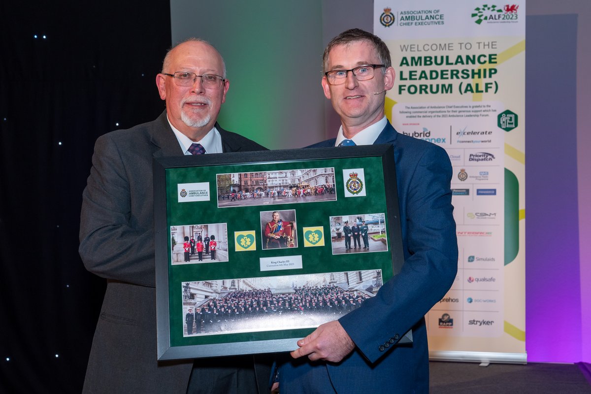 Wanted to share this picture of one of @TASCharity #trustees @CarlLedbury at the Ambulance Leadership Forum being recognised for his work at state occasions on behalf or the service by @AACE_org and presented with a memento of recent events by @daren_mochrie