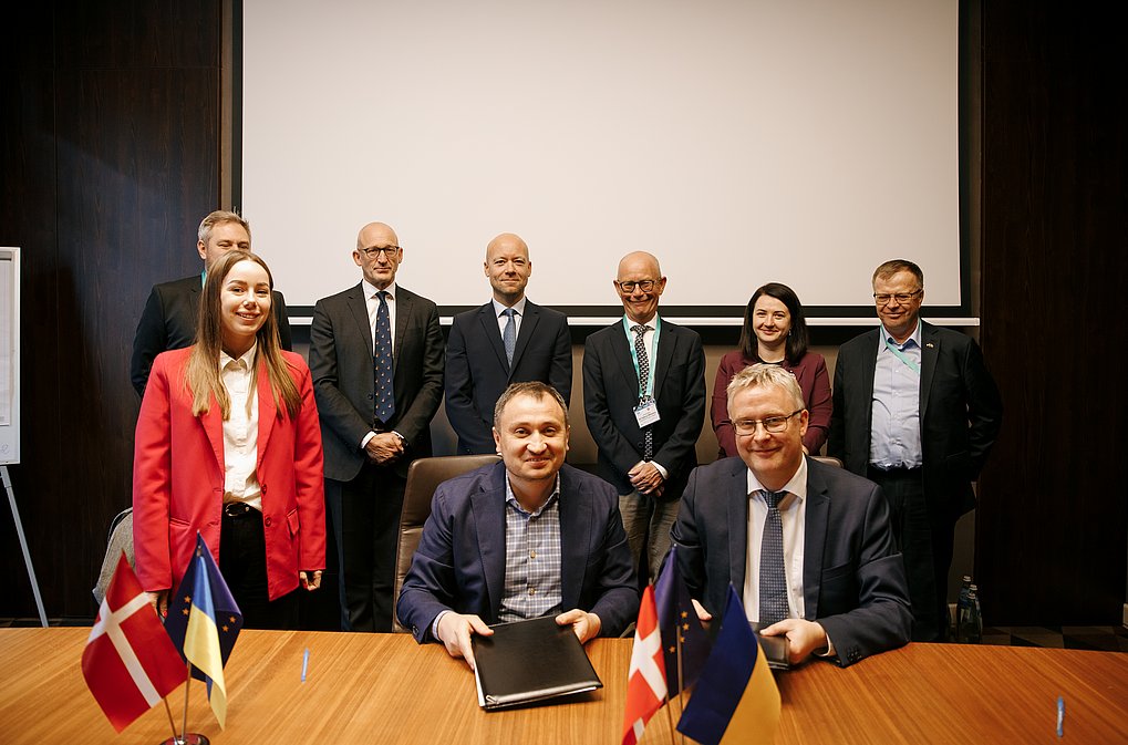 Fødevareminister hjemvendt fra Lviv: Danmark og Ukraine har indgået samarbejdsaftale 🤝🇩🇰🇺🇦 #dkpol 
Læs mere: fvm.dk/nyheder/nyhed/…