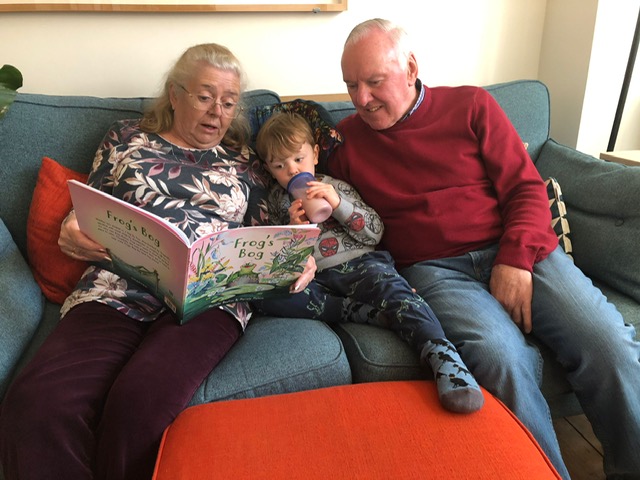 Reading with a grandchild opens imagination, creates conversation, forms bonds and helps kids to understand the world. #storytime keeps us connected across generations and instils a love of #books. It's also a lovely way to spend time
#kidspicturebook #booklove #AuthorsOfTwitter