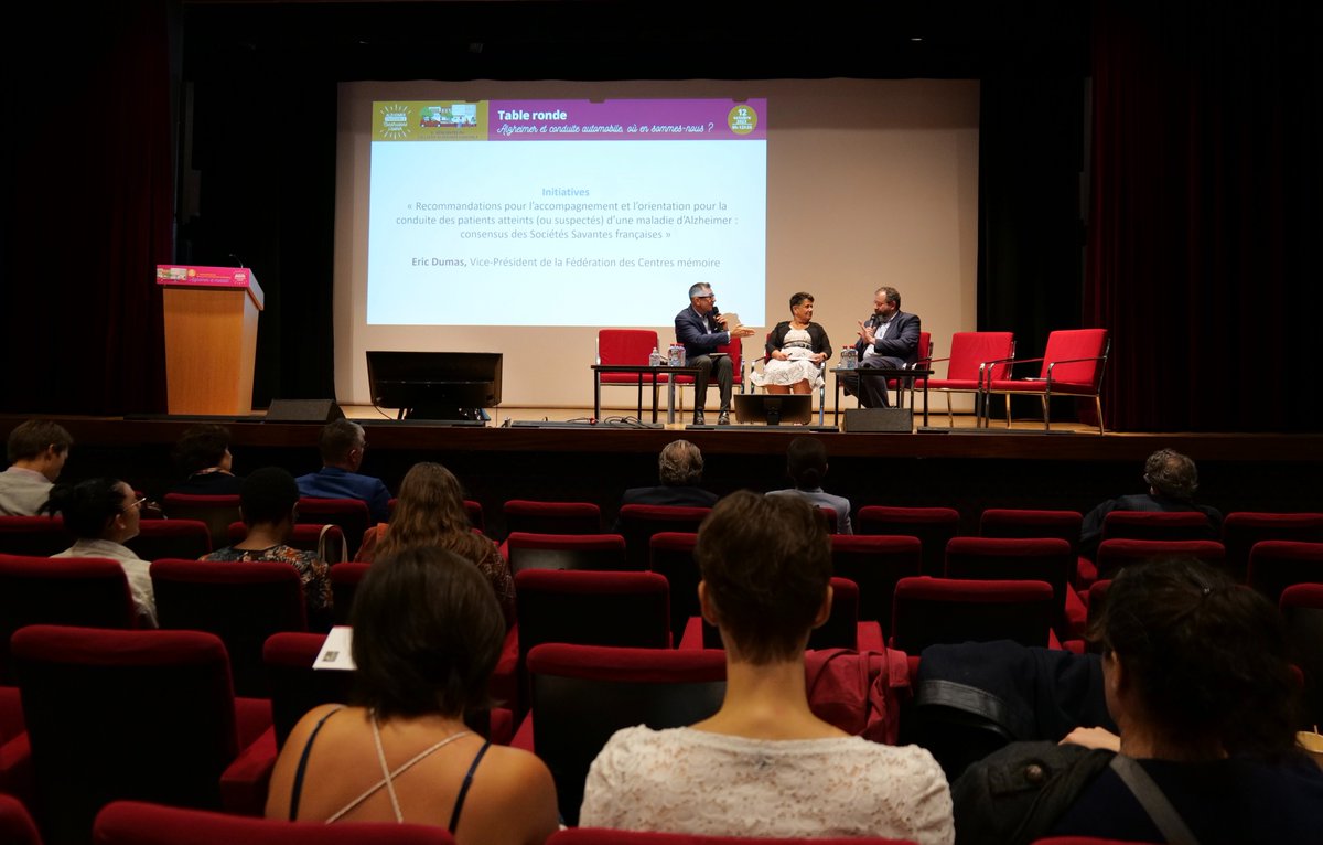 Eric Dumas, VP Fédération des Centres Mémoire présente les recommandations sur l’accompagnement et l’orientation des patients conducteurs atteints (ou suspects) de maladie d’Alzheimer ou apparentée qui ont fait consensus au sein des sociétés savantes 👉 bit.ly/3LYGrWu