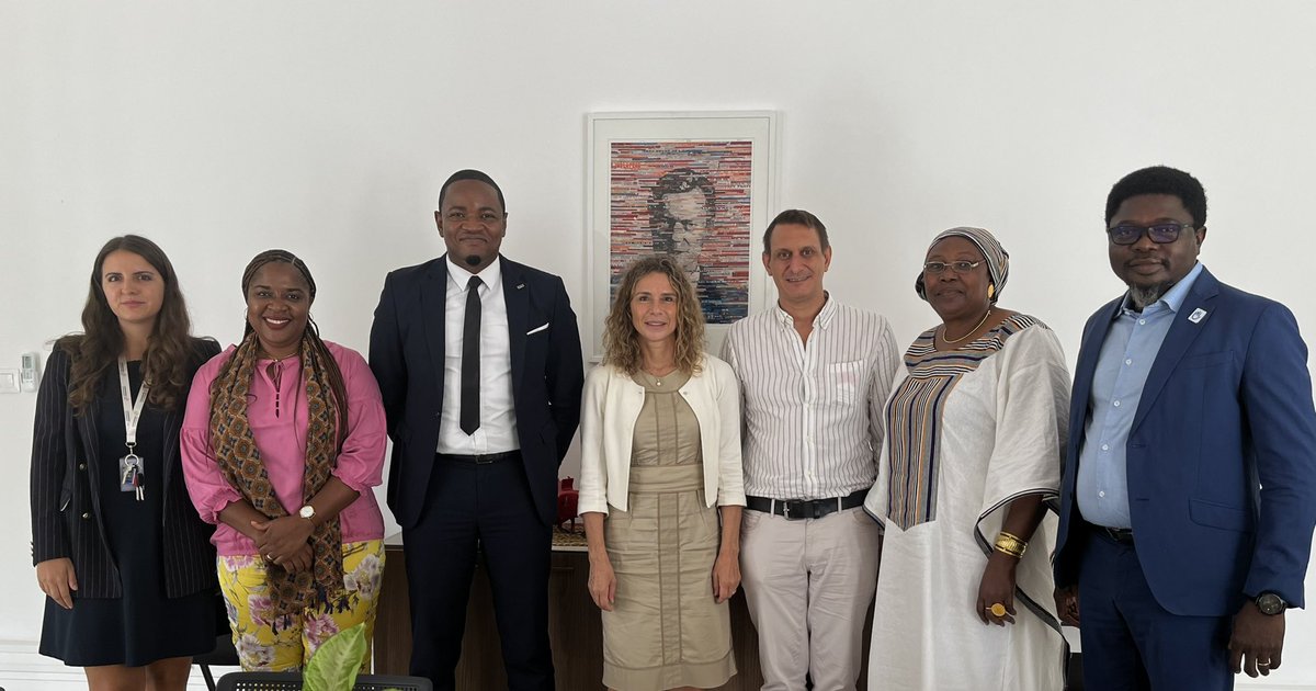 LUinBamako's tweet photo. Fructueux échanges avec les représentants de plusieurs ONG partenaires de la @cooperation_lu à l’Ambassade. Merci pour leur engagement important au profit des populations du Mali ! 🇱🇺🤝🇲🇱 @CroixRougeLu @HI_Luxembourg #SOSFaim @CaritasLux #LuxAid https://t.co/Vtjqb5njHt