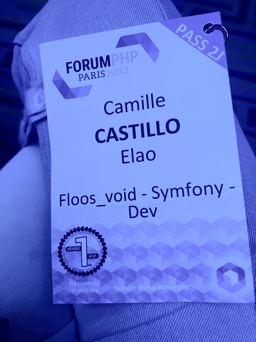 Floos_void's tweet image. Ça y est j’ai mon badge, c’est parti pour deux jours avec le #ForumPHP2023, n’hésitez pas à venir discuter 🗣️ ✨
#ForumPHP @afup