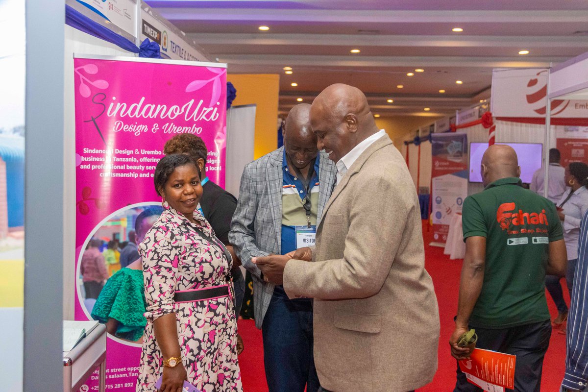 TanzaniaCTI's tweet photo. #TIMEXPO2023

Women In Textile and Accessories under #TWCC @TanzaniaWomen were exhibiting at the TIMEXPO that took place Diamond Jubilee Hall. These incredible women who are part of the success of the Expo were supported by @giz_gmbh Business Scouts for Development  under the Fashion for Change Phase II project.

We are appreciate you GIZ, @LydiaKoch_  and thank you #TWCC for exhibiting with us.