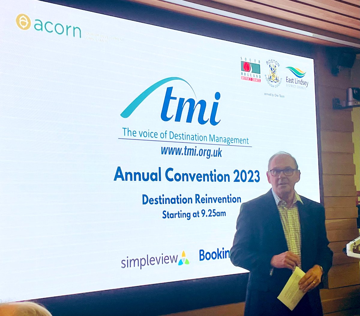 The Vice Chancellor of <a href="/unilincoln/">University of Lincoln, UK</a> Prof. Neal Juster is getting the <a href="/TourismMI/">Tourism Management Institute</a> Annual Convention started with an insightful overview of the brilliant achievements of our tourism programmes at <a href="/UoLBusiness/">Lincoln International Business School</a> and our international partnerships. 

#TMIAC <a href="/unilincolnVC/">University of Lincoln Vice Chancellor</a> <a href="/fahmed11/">Farhan Ahmed</a>