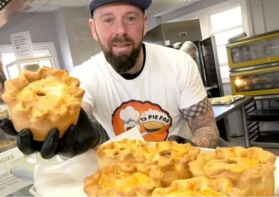 warringtonnews's tweet photo. Tempted to try a pie of the week?
https://t.co/XJei0d6uGw https://t.co/7c046UW3UX