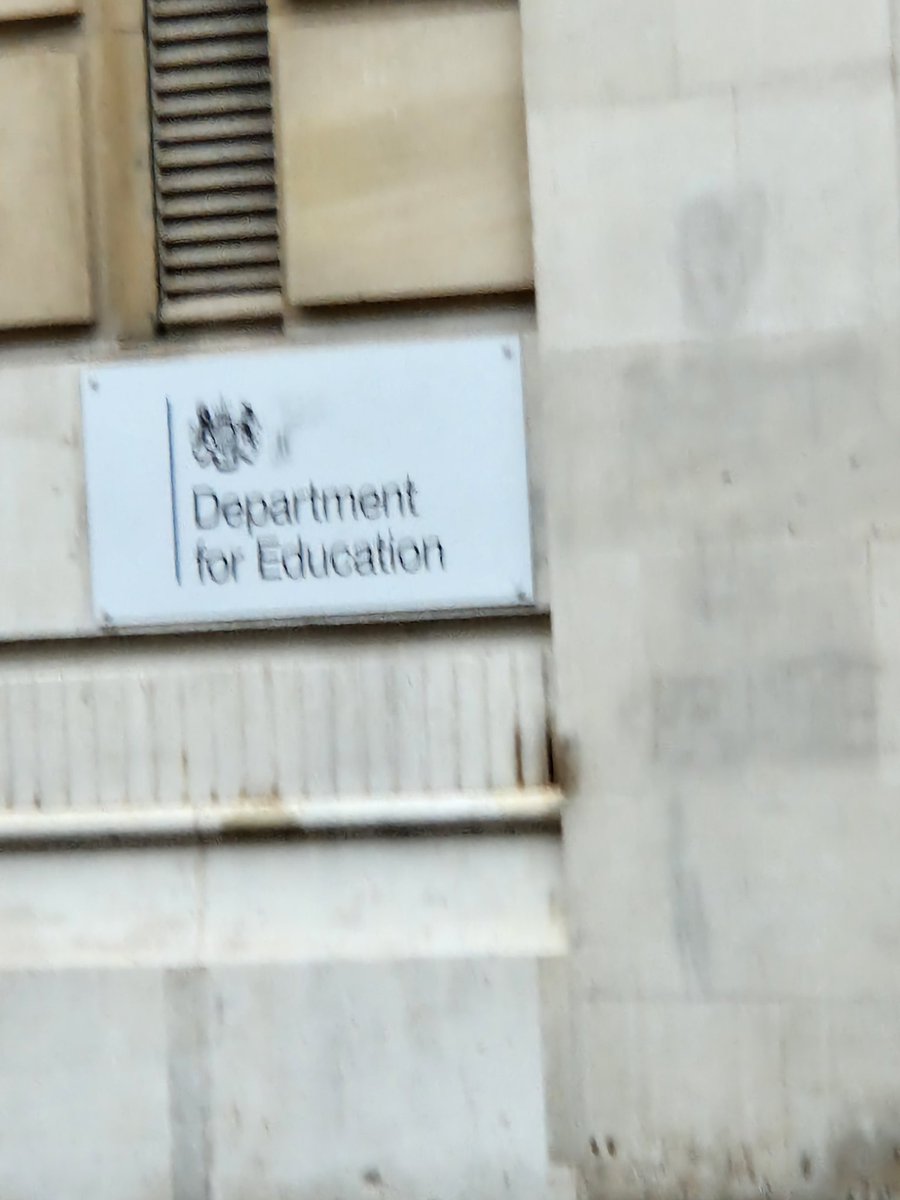 📚 Richreadalot (same on Insta)❤🌊 #kindnessripple tweet media