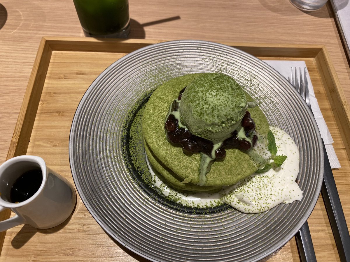 インボイス制度の書類を取りに久しぶりの実家に帰るついでに遅めのランチ😃

①芦屋モンテメール逸京茶寮
②国産釜揚げしらすと梅と昆布の和風パスタ
③まぁまぁいける😋
④デザートは宇治抹茶のオリジナルパンケーキに抹茶アイスをトッピング👌

※京都岩倉にある無添加出汁のお店のアンテナショップ