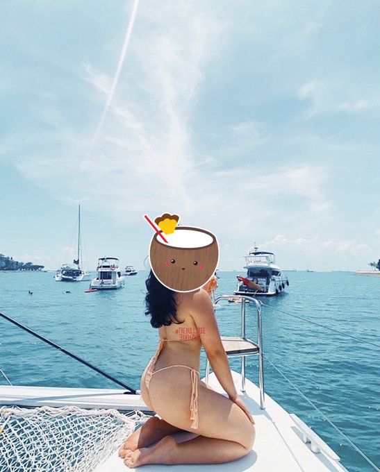 #ThrowbackThursday to the year when makcik brought me to Krabi for our first trip. 🧕🏽🍑  #MILF https://t<a href="/tag/throwbackthursday"class="tags">#ThrowbackThursday</a><a href="/tag/milf"class="tags"><span>#milf</span></a>