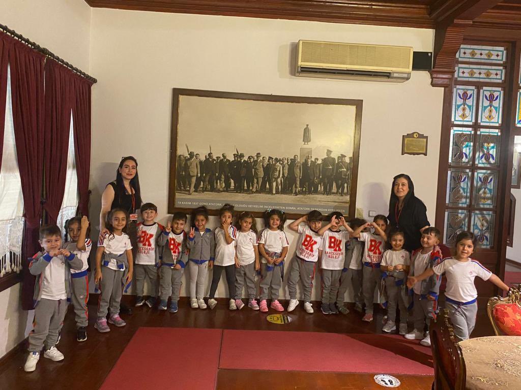bk_adana's tweet photo. Anaokulu öğrencilerimiz, Cumhuriyetimizin 100.Yıl etkinlikleri kapsamında Atatürk Evi Müzesi’ni ziyaret etti.🇹🇷 https://t.co/hUYu9U85qt