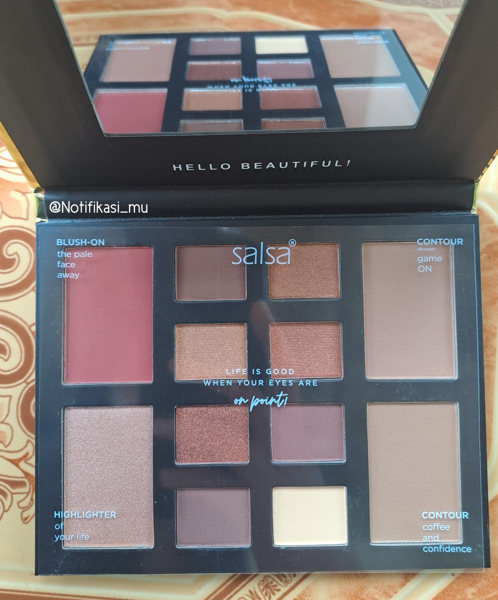 Kalau masih pemula terus pengen coba-coba eyeshadow tapi punya uangnya gak banyak, bisa cobain aja beli Salsa Rhapsody Face Palette.

Harganya sekitar 40rban dan lengkap ada eyeshadow, blush on, contour &amp; higlighter 😀👍 

#racuninmakeup