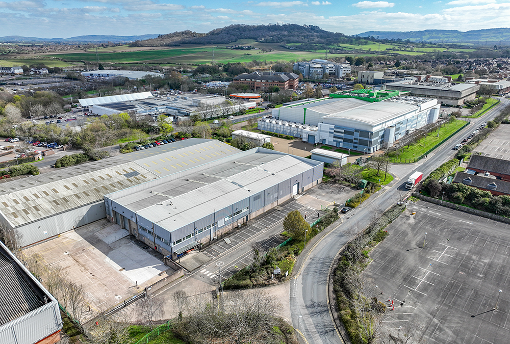 Craigard_uk's tweet photo. Sold within six months of refurbishment. Great asset management from the team with our most recent sale. Read more here: https://t.co/OYwIoZA1rv https://t.co/ZyPm917jMB
