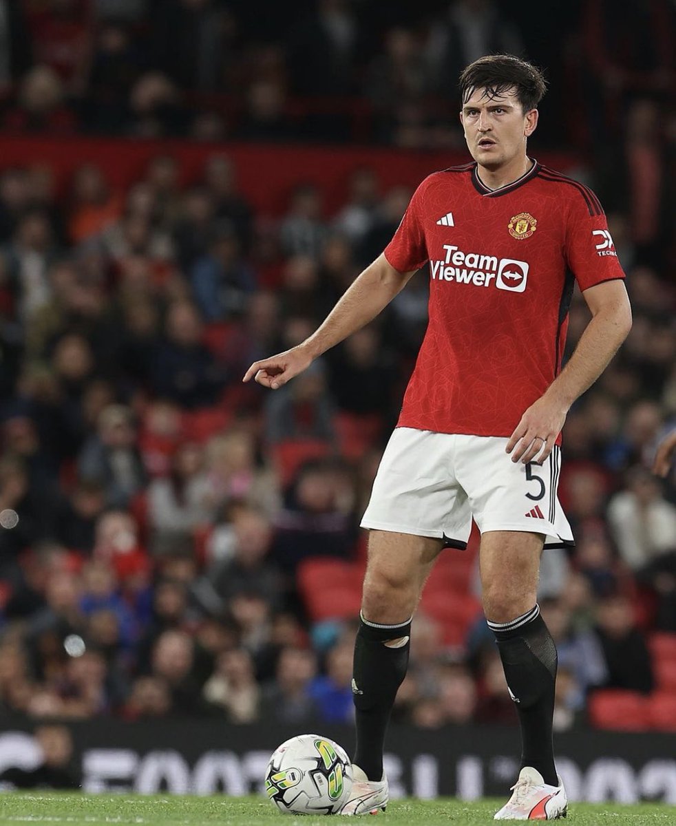 Thetable_onlin's tweet photo. #tablepro “ I want to play many games , I want feel important to the club and players, my club and I will sit down and chat about the situation.”

@HarryMaguire93 admits that will sit with #manchesterunited and talk about things.
#tablesports https://t.co/IgrB25uiOK