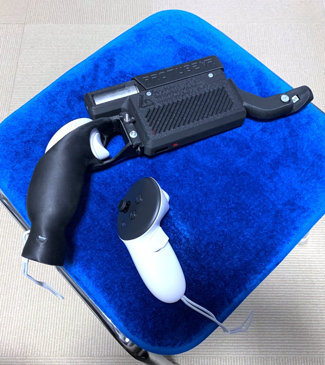 kite_VR_noe's tweet image. #quest3 #PROVOLVER
Touch PlusがQuest2用のカップに
問題無くはまってくれた。助かる☺️