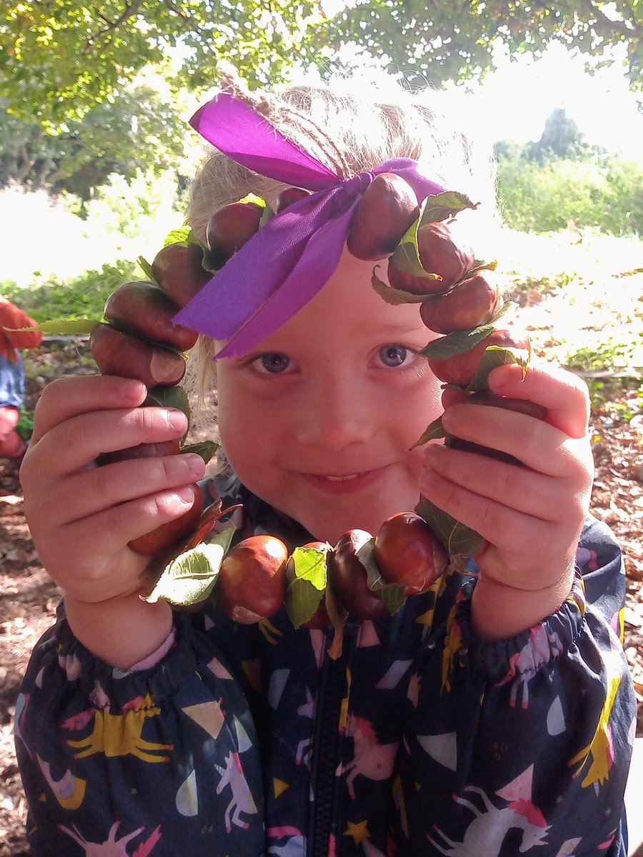 TWNrsry's tweet photo. * Weekly Activities - Conker Crafts *

We made the most of the last conkers of the season by creating conker caterpillars, spiders and wreaths.

Take a look at our blog for more info: https://t.co/QH16otOr5W

#thewoodlandnursery #ForestSchool #TWNrsry https://t.co/3p3UC0Idjs