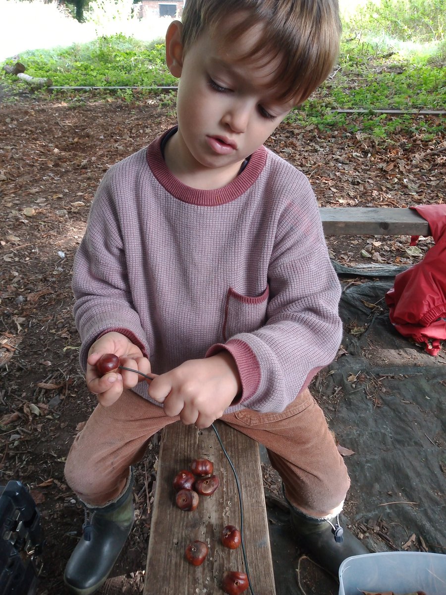 TWNrsry's tweet photo. * Weekly Activities - Conker Crafts *

We made the most of the last conkers of the season by creating conker caterpillars, spiders and wreaths.

Take a look at our blog for more info: https://t.co/QH16otOr5W

#thewoodlandnursery #ForestSchool #TWNrsry https://t.co/3p3UC0Idjs