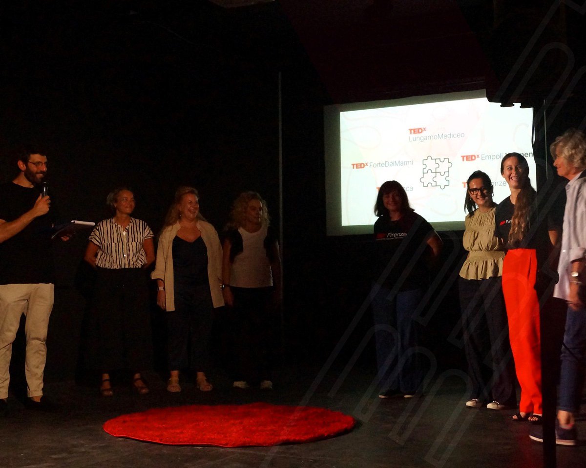 Il 21 settembre siamo andate a presentare il #TEDxEmpoliWomen al PRETEDxLungarnoMediceo.

Un’occasione unica che ci ha permesso di farci conoscere, condividere opinioni e idee, confrontarci, trovare nuove ispirazioni e fare rete.

#TED #tedxempoli #tedx #empoli #nonhoparole