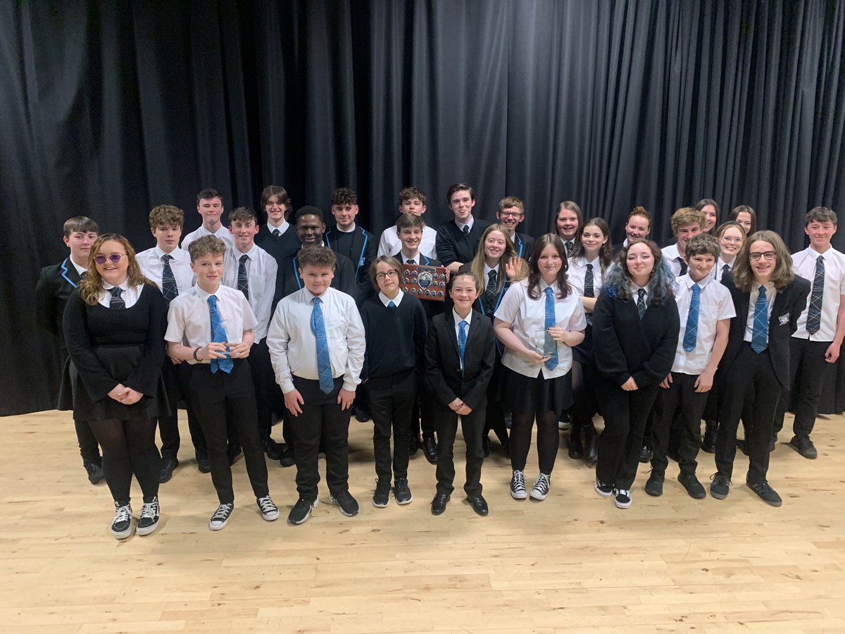 CglenMusicDrama's tweet photo. Congratulations to all our talented you g musician performers. We are so proud of the hard work, resilience and determination you consistently demonstrate. You put on an amazing show last night! @CglenHighSchool #wearecalderglen https://t.co/QnxerI9Lop