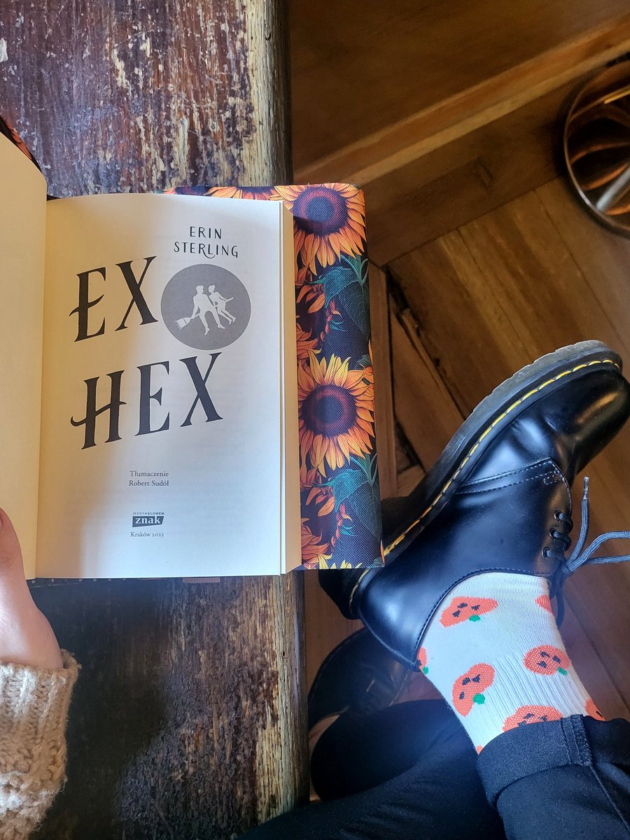 lettoaletto's tweet photo. Let's gooooo 🧹🎃
#exhex #twitteroweksiążkary
@WydawnictwoZnak https://t.co/jdtyM7Eg8M