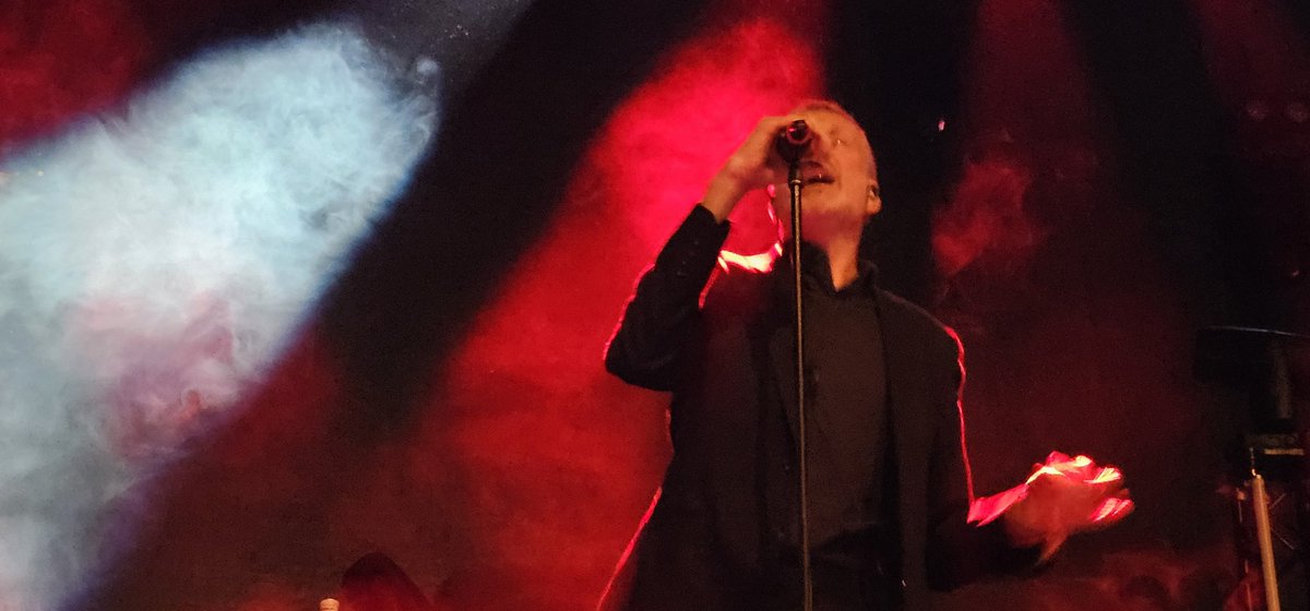 Myattmode's tweet photo. @_blancmange_ Thank you for an excellent performance at the @yorkbarbican A fully appreciative crowd and it was a bonus to briefly meet you afterwards, thank you 🙂👍 https://t.co/IdCiPyrALp
