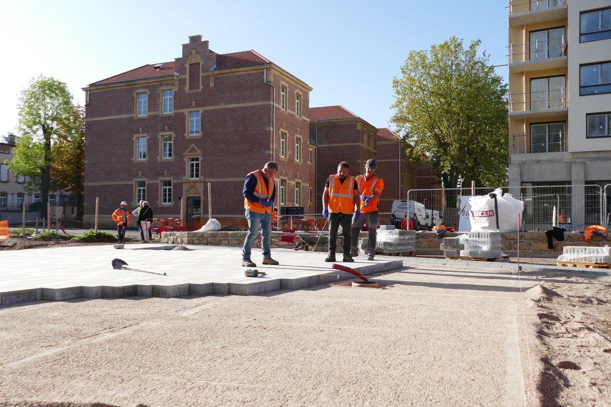 #AMÉNAGEMENT ✨Merci à Franck Leroy, Président de la <a href="/regiongrandest/">Région Grand Est</a>, et à tous les participants pour leur présence lors de la visite sur le programme de "Quartier Lizé" à @MontignylesMetz (57) de notre filiale Crédit Mutuel Aménagement Foncier !
linkedin.com/feed/update/ur…
