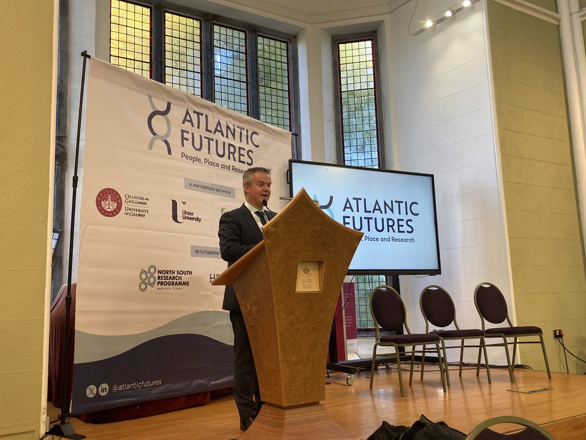 Professor @niallach opening the Atlantic Futures event this morning at @Galway_Research 

Researchers from @uniofgalway @UlsterUni @atu_ie & @UL  plus honoured guests from @hea_irl @galwaycultureco & more attending

#connectingforimpact