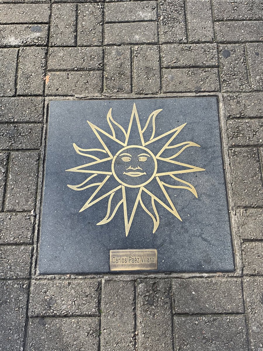 worldtrip88's tweet photo. 34カ国目　ウルグアイ🇺🇾 inモンテビデオ

ウルグアイは過ごしやすい気候
みんなポット持ってマテ茶飲んでる🧉
南米大陸縦断もラストスパート🏃‍♂️
#ウルグアイ #モンテビデオ #マテ茶 https://t.co/qyOgBadVFL