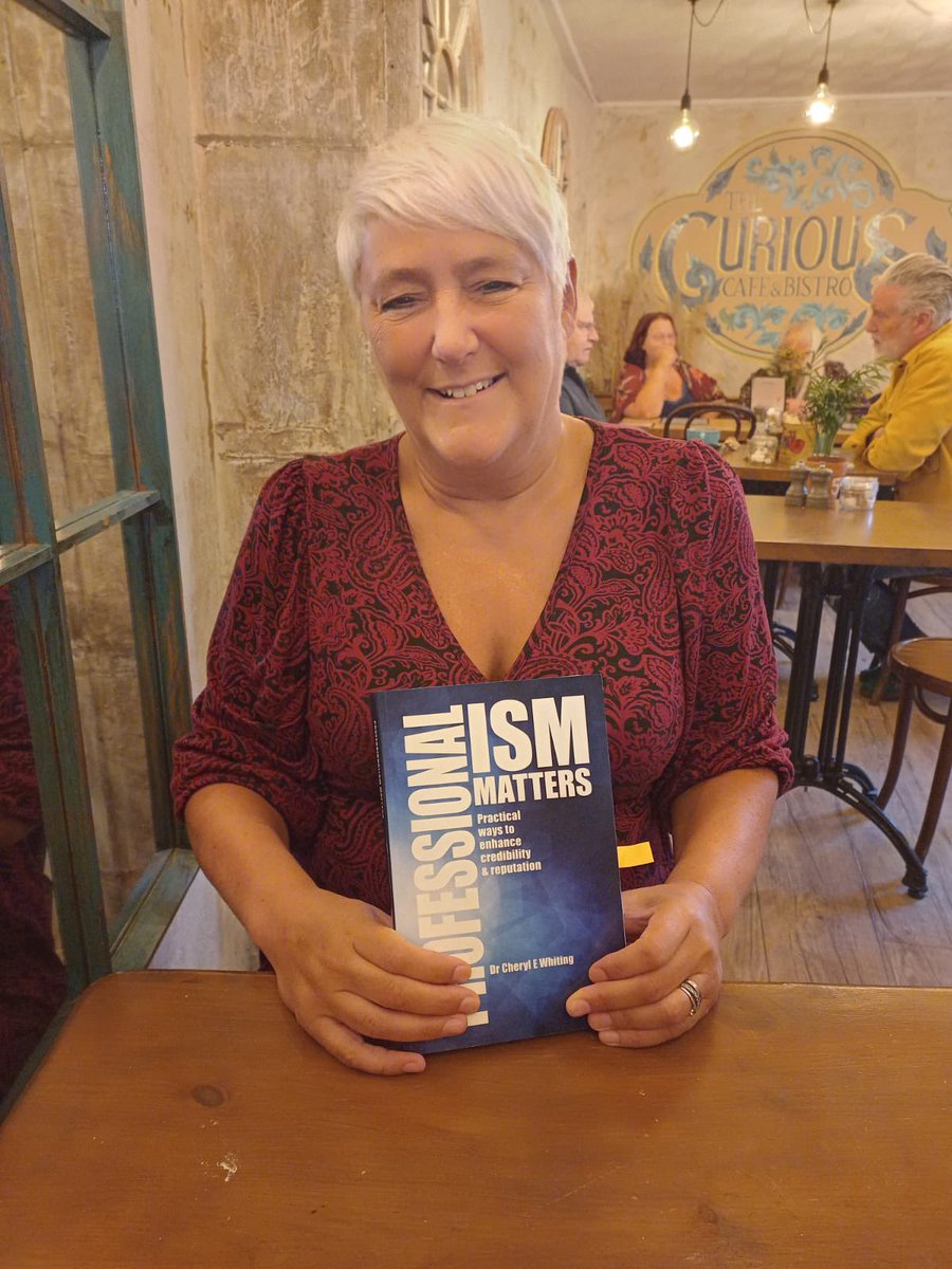 Lovely breakfast meet up with @DrCWhiting this morning. 

I now have a copy of her newly published book ‘Professionalism Matters’

So if you are a #business owner and want #professionalism at your core then buy yourself a copy of this #book!