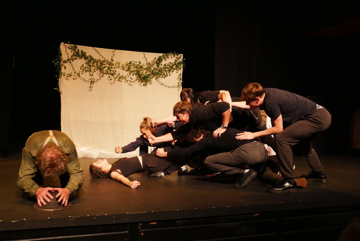A few shots of our Upper Sixth in their Woyzeck Performance Workshop with <a href="/katmarypro/">Kat Mary Productions</a> last week.

<a href="/WarwickSchool/">Warwick School</a> <a href="/KHSWarwick/">King's High School</a> <a href="/Kingsley_School/">The Kingsley School</a>