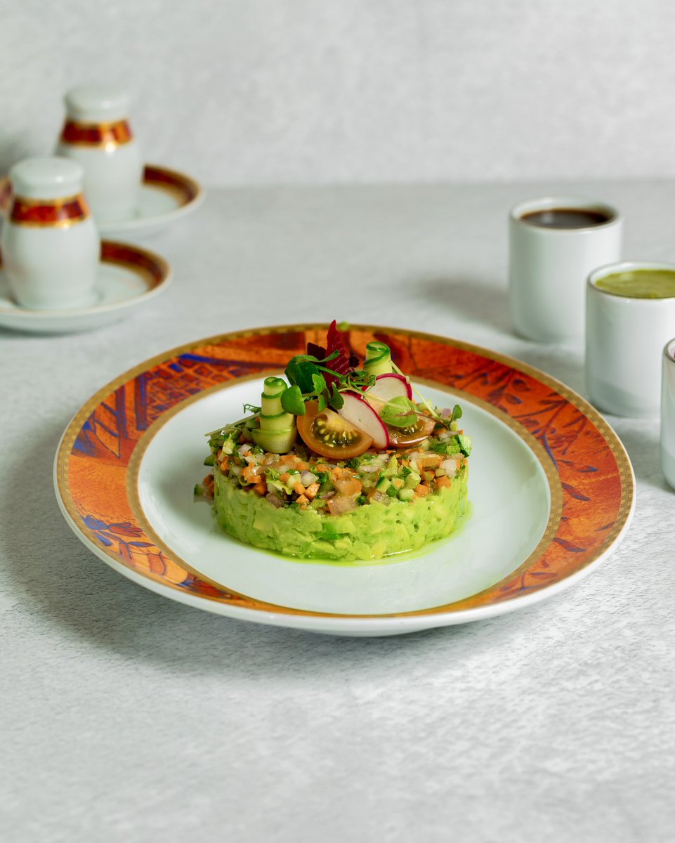 StRegisKuwait tweet media