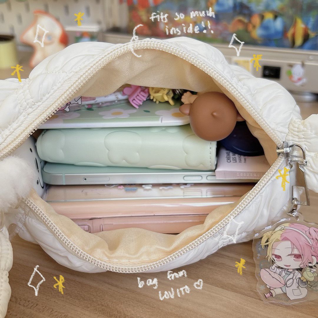 i don’t understand how i managed to fit so much stuff in this tiny bag skdjdj sulit 160 pesos from lovito !!!