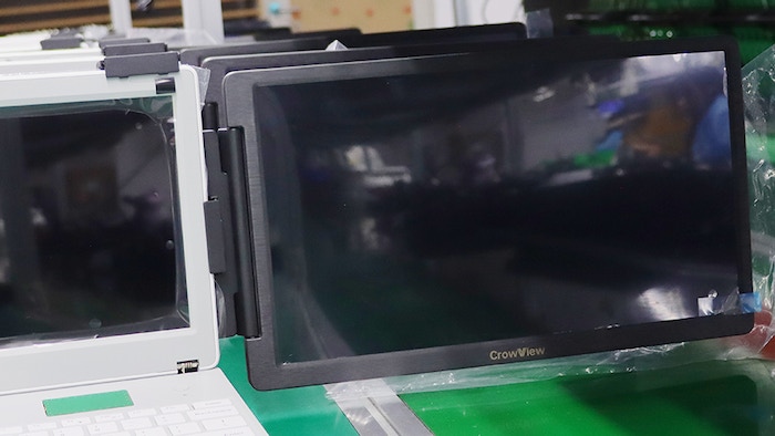 Elecrow1's tweet image. ⭐ This snapshot captures the #CrowView 14-inch #ScreenExtender in action on the #Elecrow production line. 😻
📌 elecrow.com/crowview-ultim…
#DualScreen #TechGear #WorkFromAnywhere