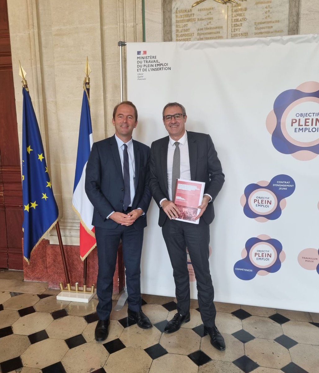 Échange riche avec <a href="/GuillaumeGelle/">Guillaume GELLE</a> Président <a href="/FranceUniv/">France Universités</a> 

🤝 Proposer des solutions aux étudiants en décrochage, accompagner ceux en dernière année pour faciliter leur entrée dans la vie active…de nombreux sujets de coopération renforcée entre Universités et #FranceTravail