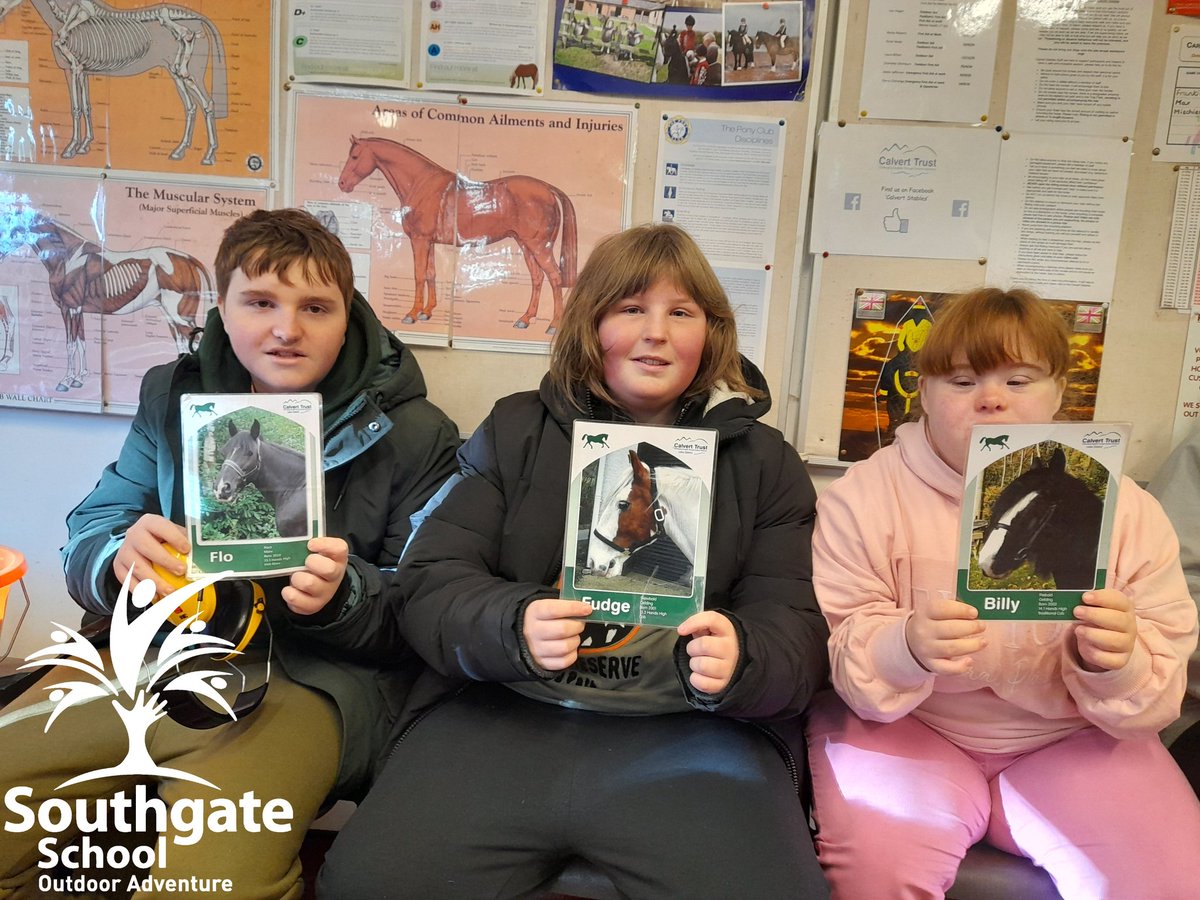 southgateHD5's tweet photo. Getting ready to meet the horses at the riding stables π #GetOutSide #CanDoCalvert #HorseRiding #OutdoorClassroom #ExploreMore @BritishHorse @BEventing @HorseAndCountry @YourHorse @britishdressage @LearningAway @IOLOutdoorProfs @CLOtC @lakedistrictnpa @CalvertLakes @maltdub https://t.co/u5qTBdZs6D
