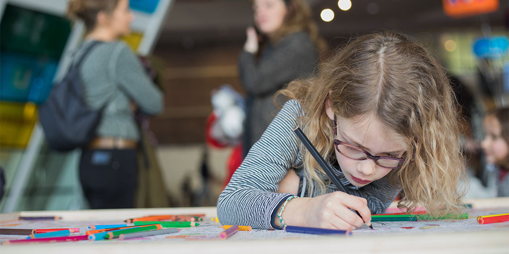 Vous cherchez de beaux moments à vivre en famille pour les vacances d'automne ? Nous vous proposons une programmation pour jouer, observer, comprendre, écouter et découvrir.
Petits et grands, vous avez l'embarras du choix ! 👩‍🦳👦

Découvrez le programme ➡ bit.ly/lcl-vt23