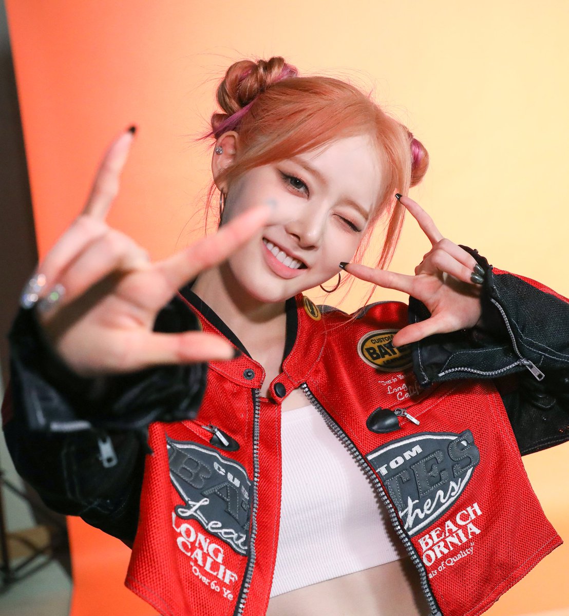 why_not_sieun's tweet photo. 띠으나😻😻😻 https://t.co/m9jtZe8e2c