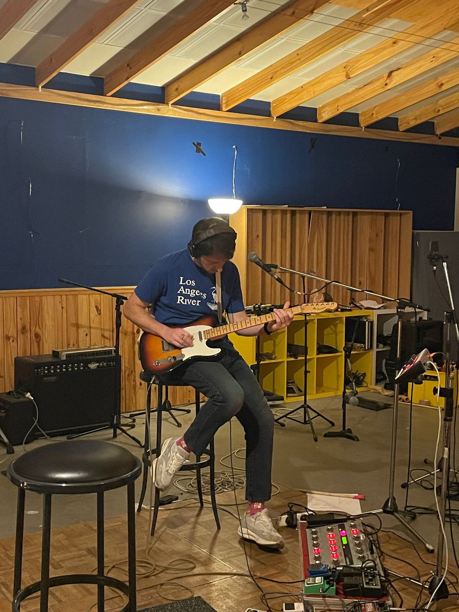 thewombats's tweet photo. We're having a great time being back in Australia and spending time in the studio together. 🎸 https://t.co/gMQCRzygDl