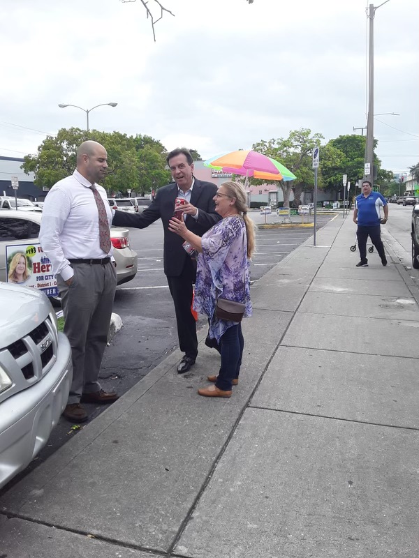 Only in #Miami would the police endorse a candidate who was just arrested for money laundering, bribery and more. Maybe the FOP prez is too close. The other photo is f/ the 2019 campaign, when Felix del Rosario -- before FOP prez -- wanted to be ADLP's Sgt. At Arms. <a href="/BecauseMiami/">Because Miami</a>