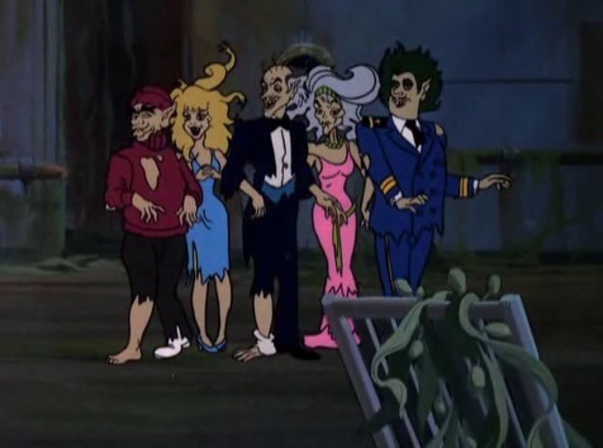 ScoobyandCam's tweet photo. Happy 38th Anniversary to “Ship of Ghouls”. This is episode 6, season 1 of “The 13 Ghosts of Scooby-Doo!”. This episode aired on October 12th, 1985 on ABC.
#ScoobyDoo #13GhostsofScoobyDoo #Daphne #FlimFlam #ScrappyDoo #Shaggy #VincentVanGhoul #ChestofDemons #RedVan https://t.co/dM3lPaTMmo