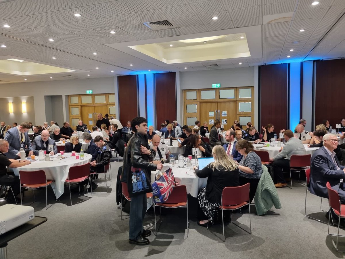 matthew_barber's tweet image. Big thanks to Sophie Roberts from @frasersbudgens who spoke so powerfully at today’s Neighbourhood Policing Conference about the real impact of #shoplifting on businesses and staff. A real effort being galvanised to improve the response to tackling #RetailCrime.

#Crimefighters