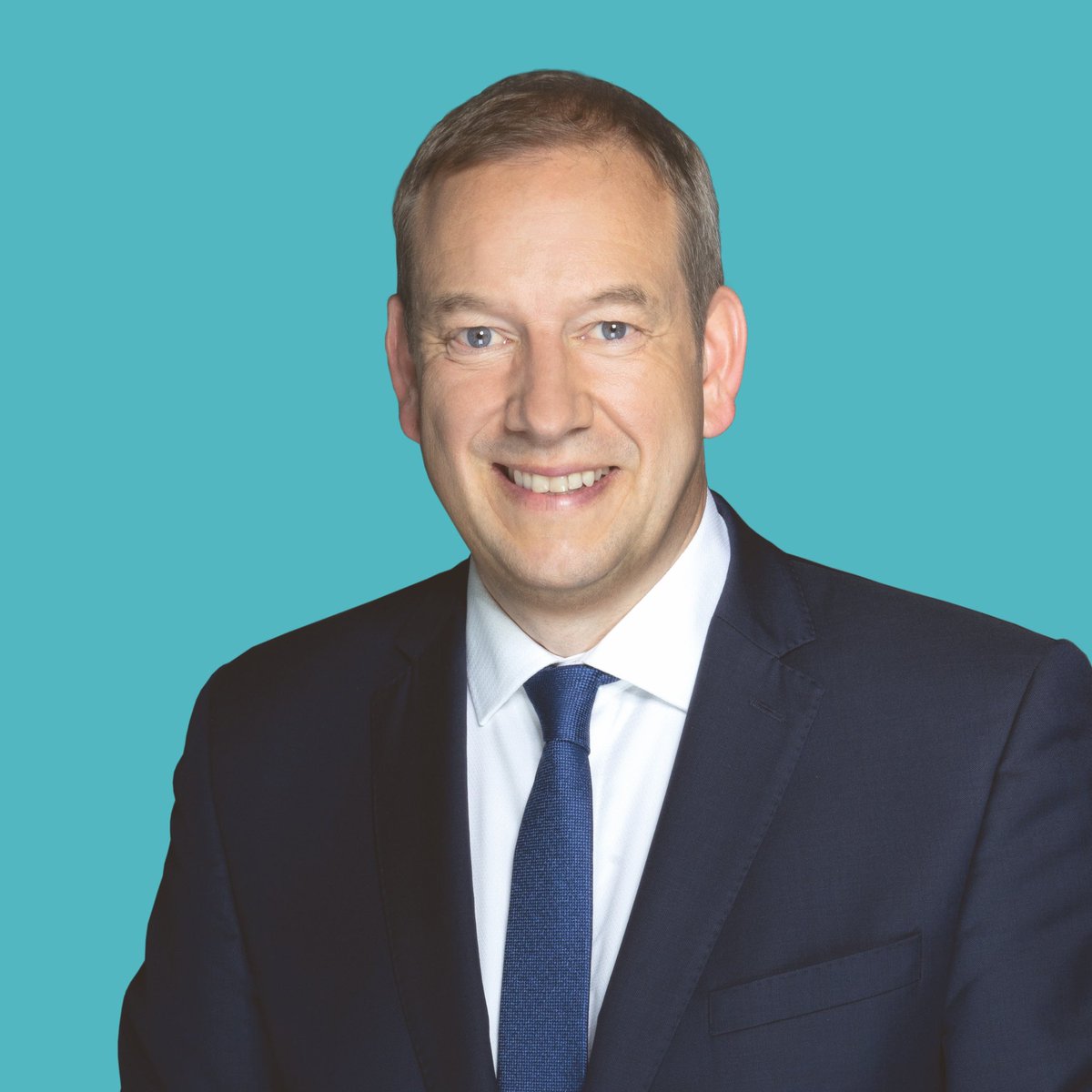 Die Vorschläge von <a href="/SteffiLemke/">SteffiLemke</a> zum Wolf reichen nicht. Sie verschiebt das Problem auf die Länder, ohne ein regulierendes Management. Der „günstigen Erhaltungszustand“ ist erreicht. Wir brauchen wolfsfreie Gebiete, z.B. an Deichen u. auf Almen und Reduzierung bei Überbeständen.